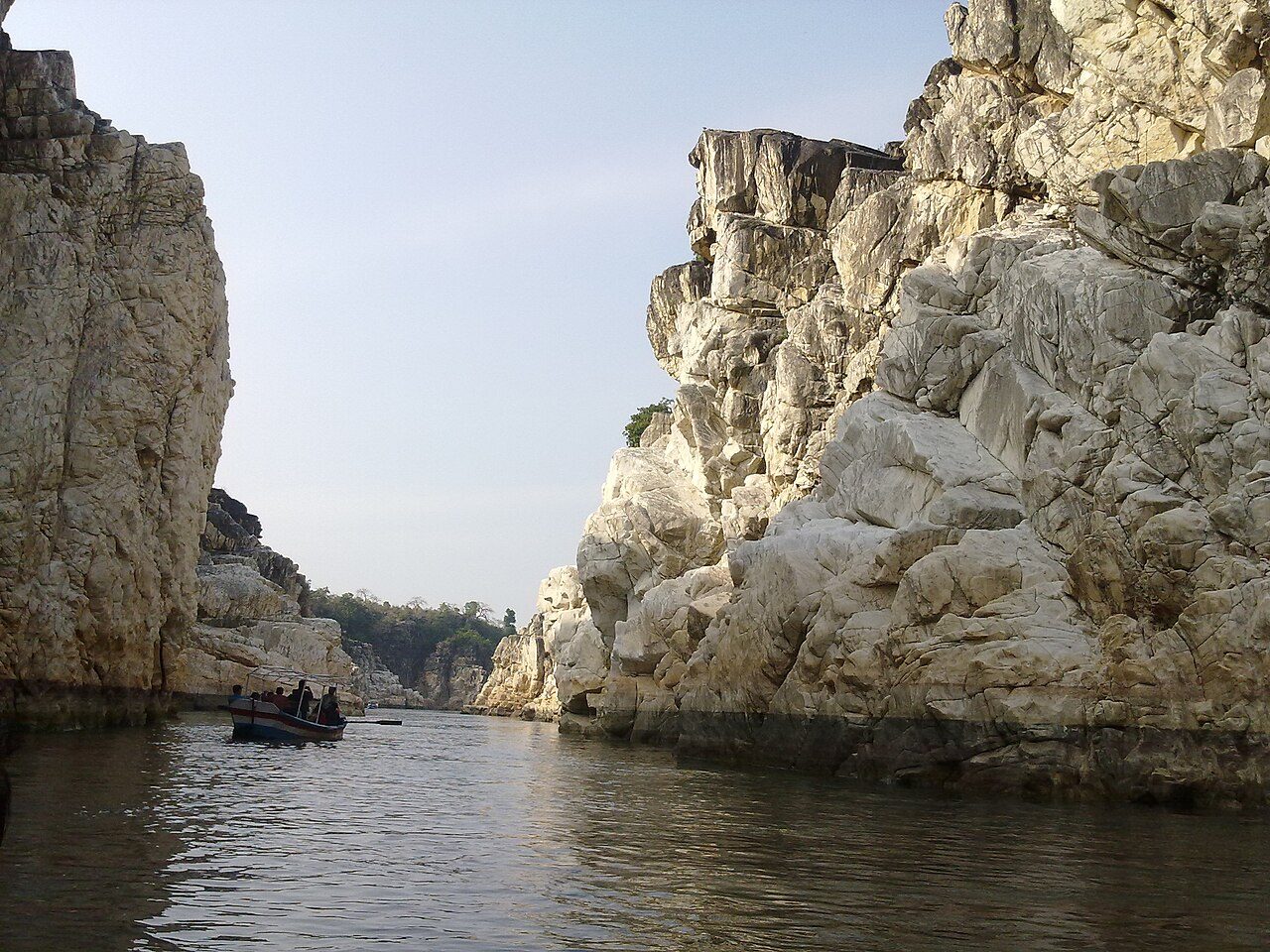 Marble Rocks Bhedaghat
