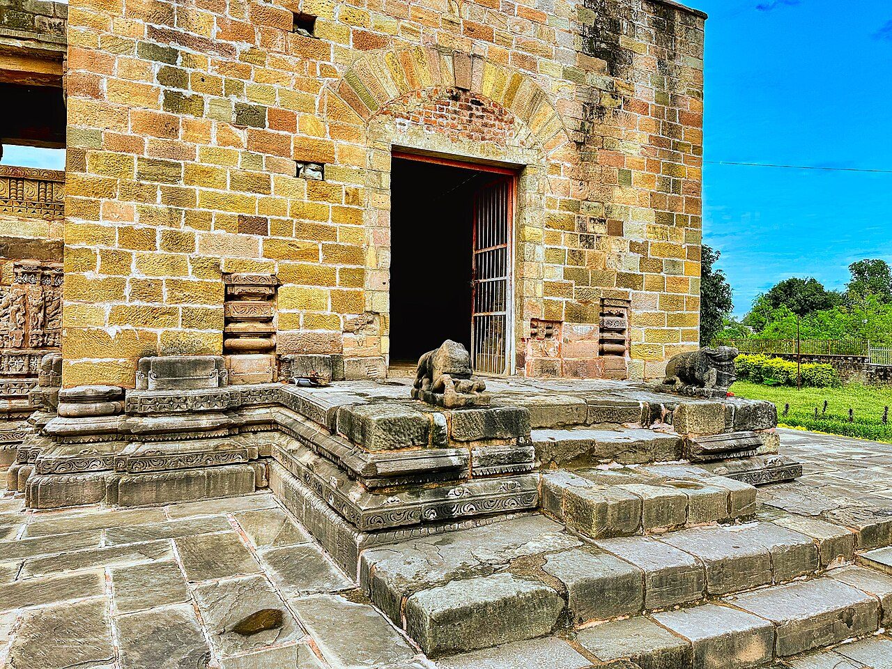Virateshwar Temple