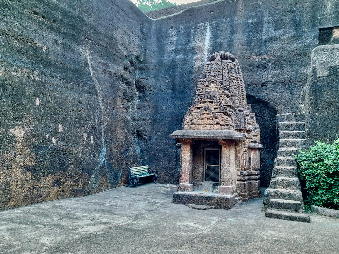 Dharmrajeshwar Temple