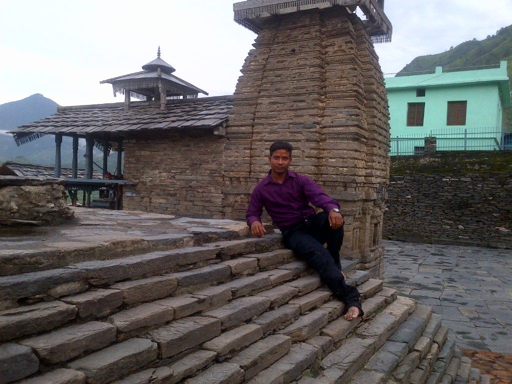 Lakhamandal Temple