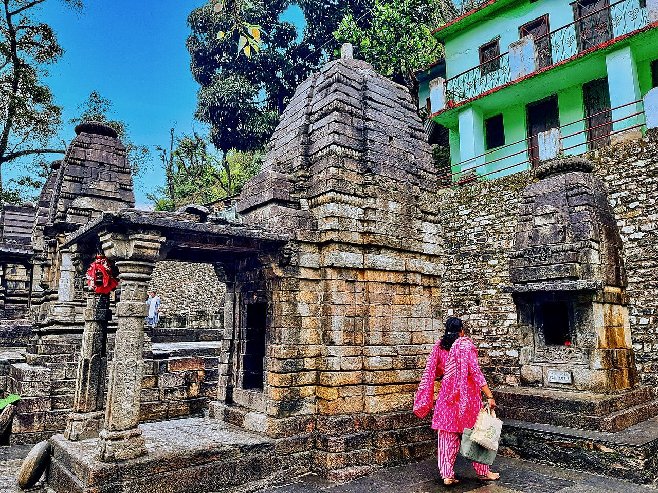 Adi Badri