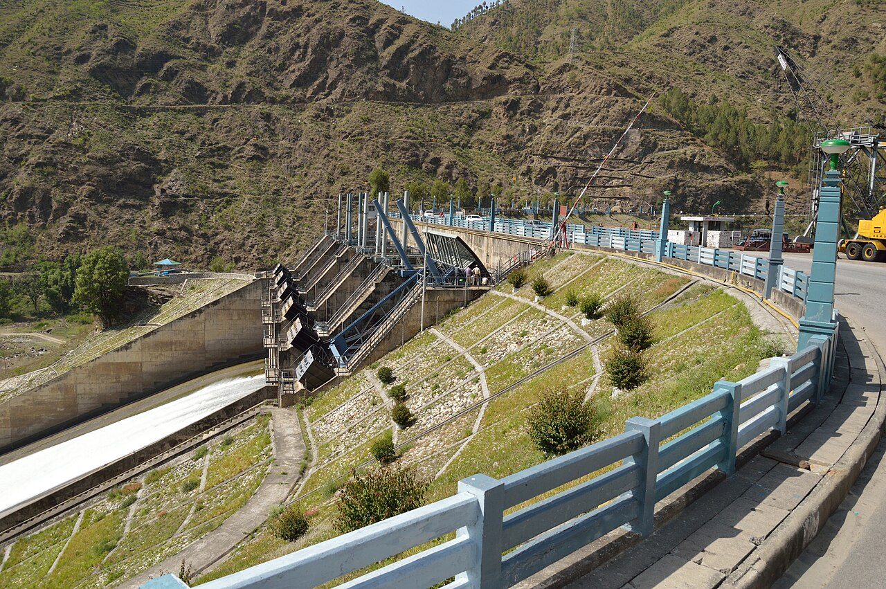 Pandoh Dam