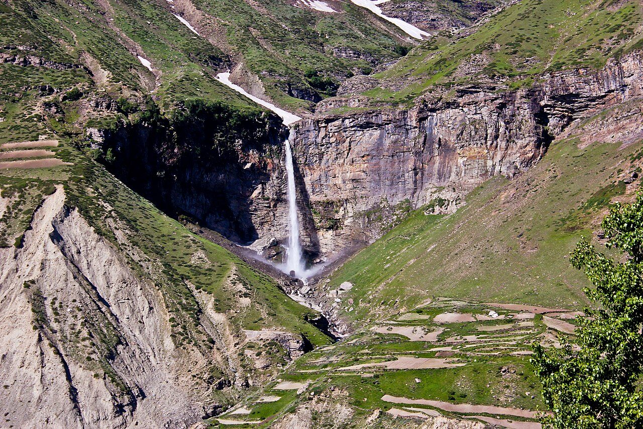 Sissu Waterfall