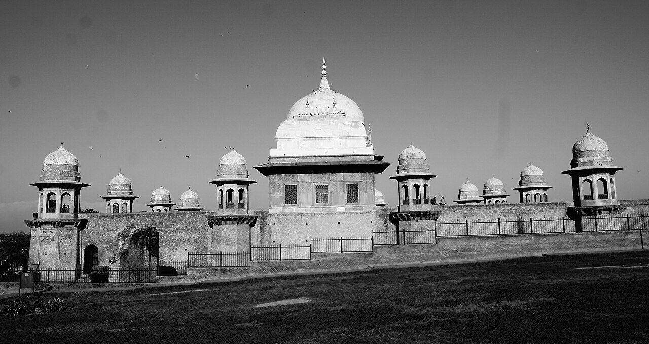 Sheikh Chilli's Tomb