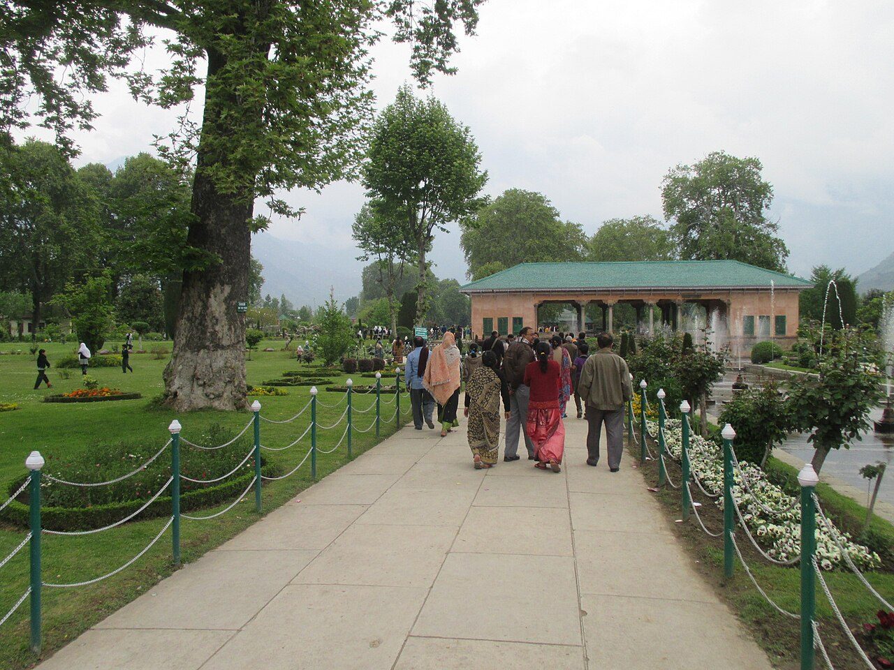 Shalimar Bagh Srinagar