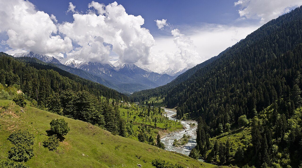 Pahalgam and Sonamarg in 5 Days: Kashmir's Valleys, Springs and Glaciers