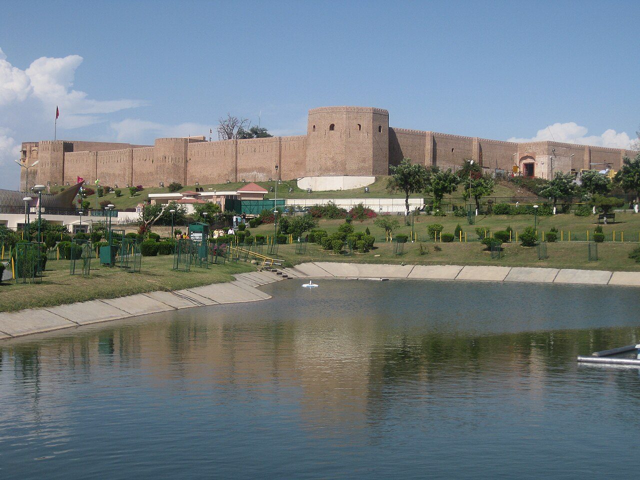 Bahu Fort