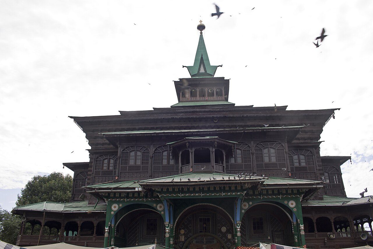 Khanqah-e-Moula