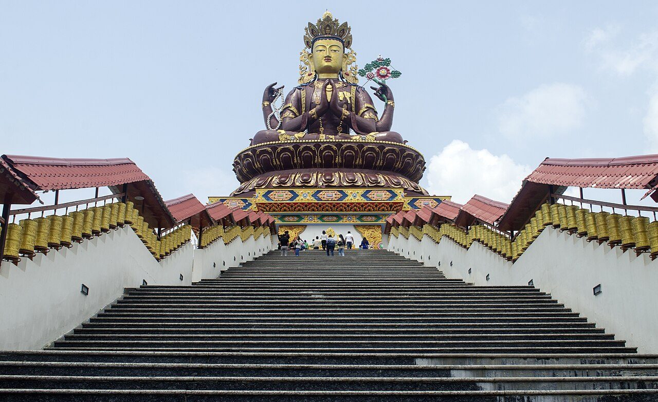 Chenrezig Statue and Skywalk Pelling