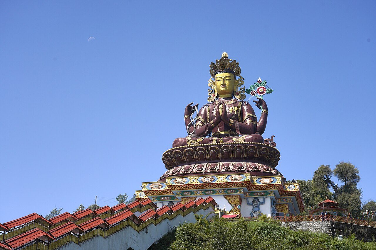 Chenrezig Statue and Skywalk Pelling