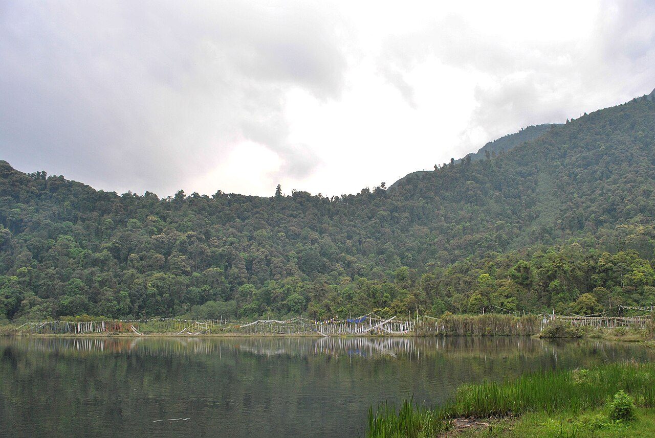 Khecheopalri Lake