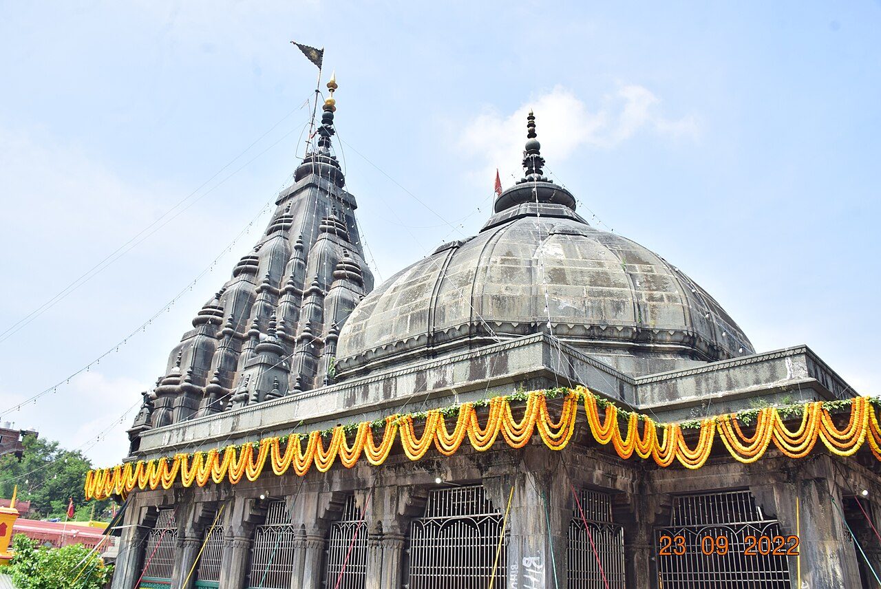 Vishnupad Temple