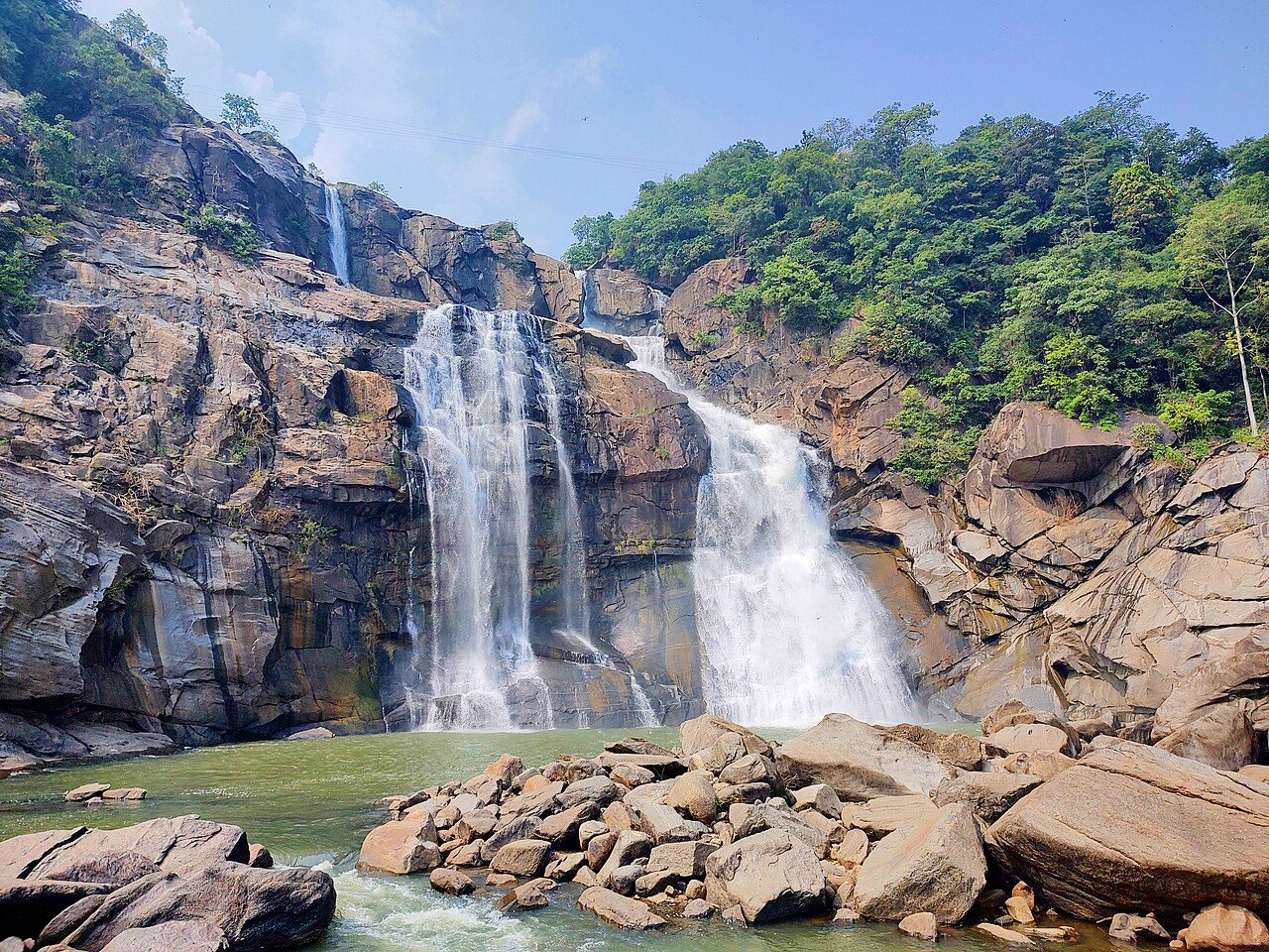 Hundru Falls