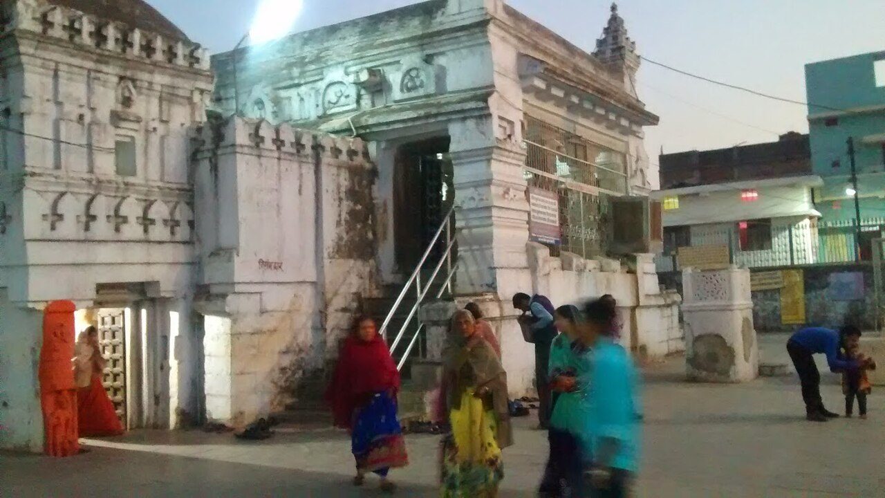 Rajim Rajiv Lochan Temple
