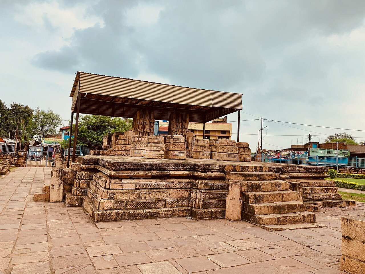 Malhar Pataleshwar Temple