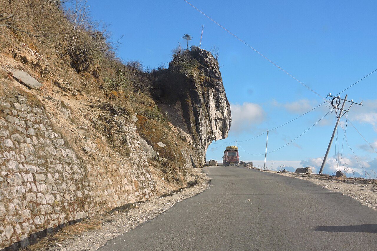 Sela Pass