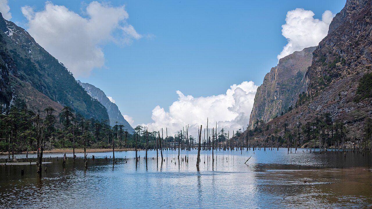 Madhuri Lake Sangetsar