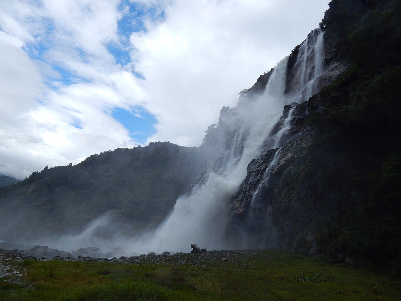 Nuranang Falls