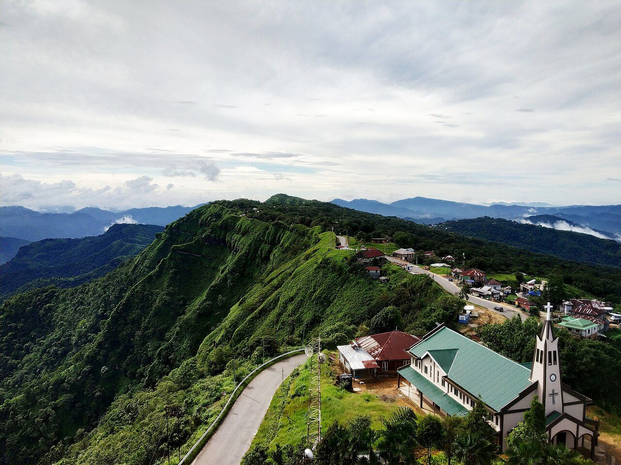 Hmuifang