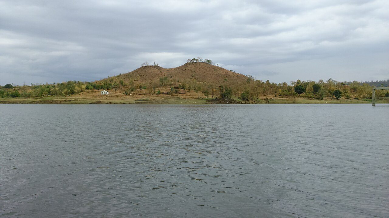Dudhni Lake