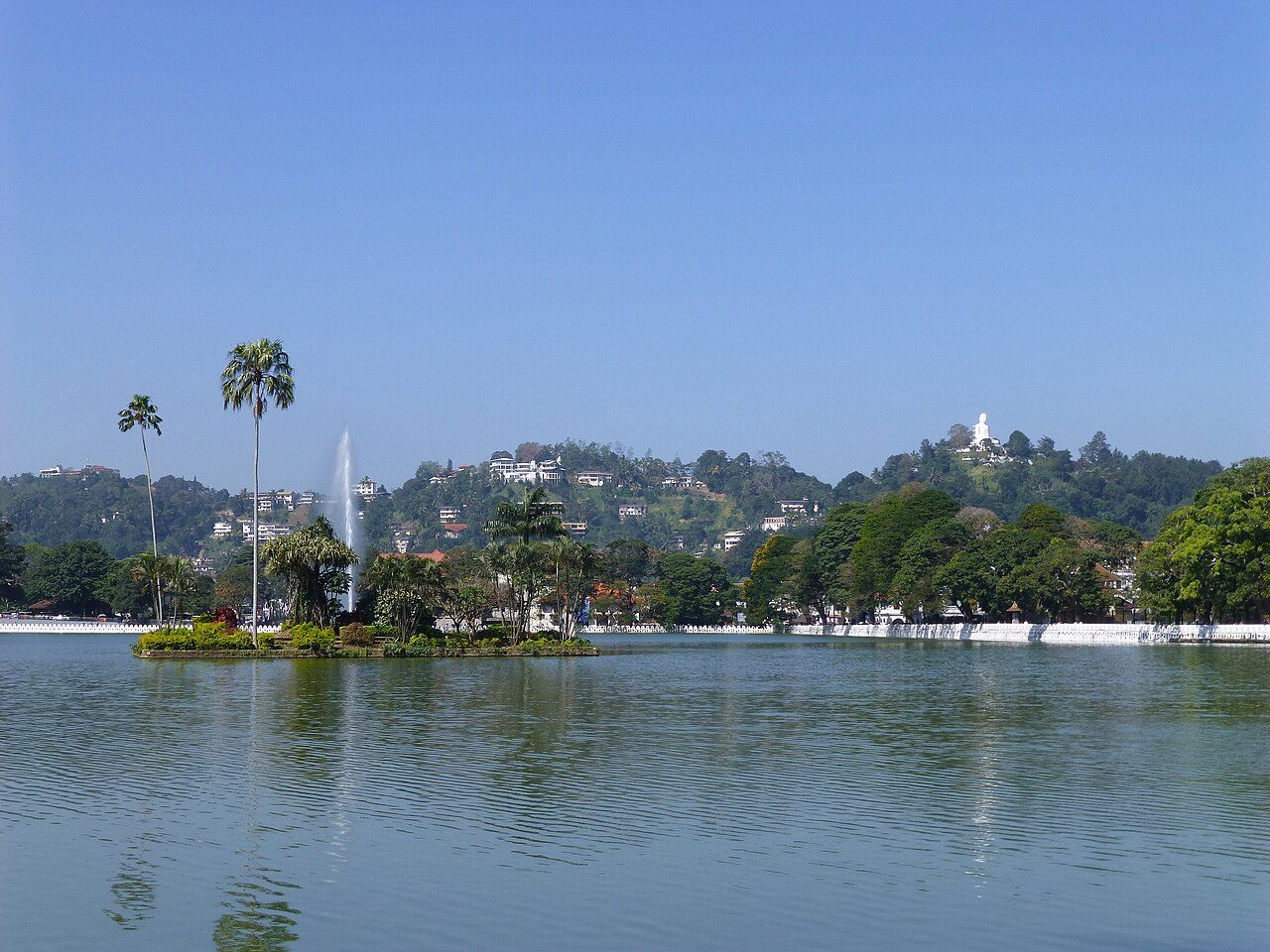 Kandy Lake