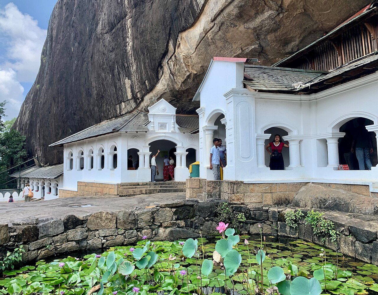 Dambulla Cave Temple