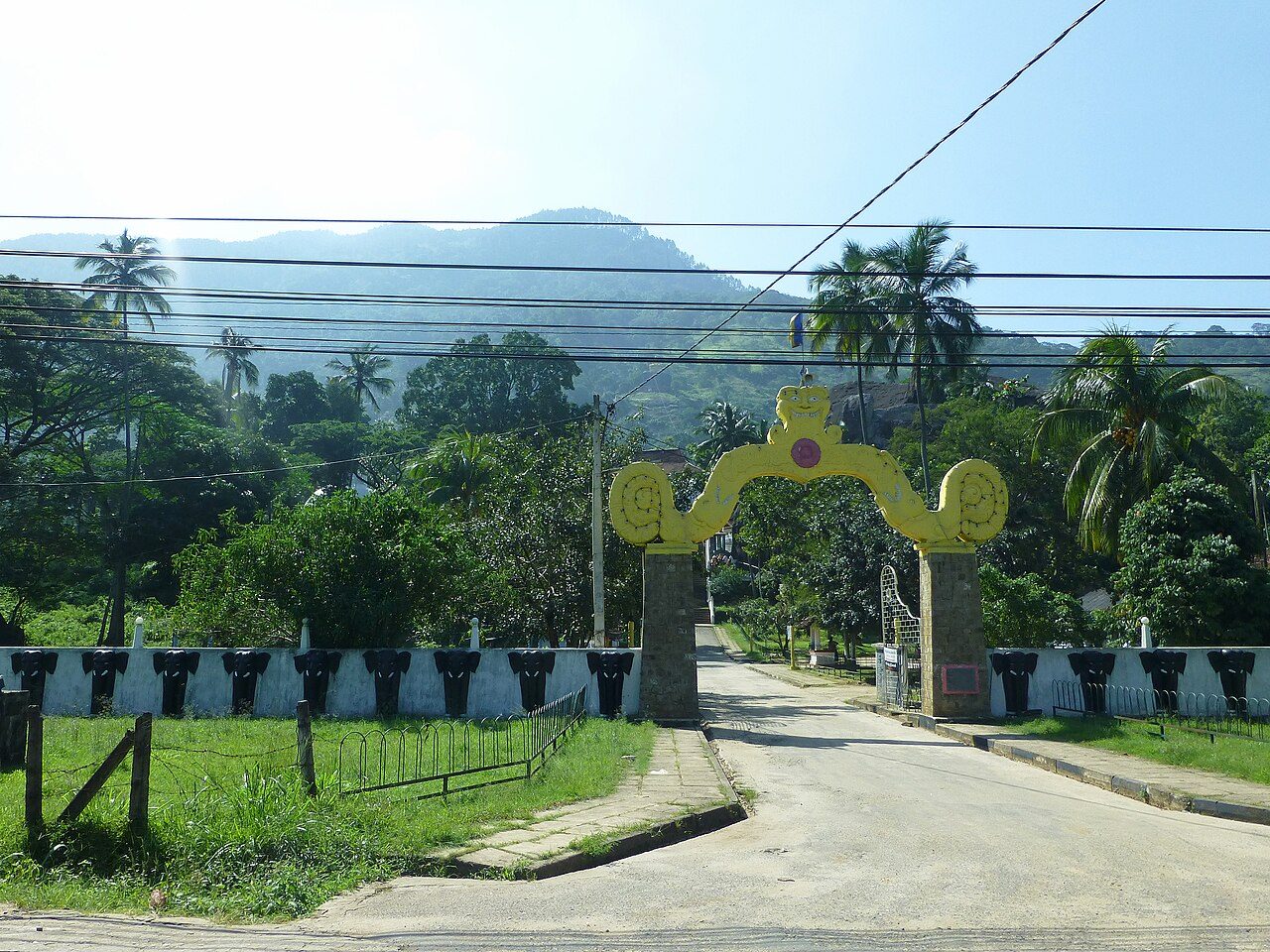 Aluvihare Rock Temple