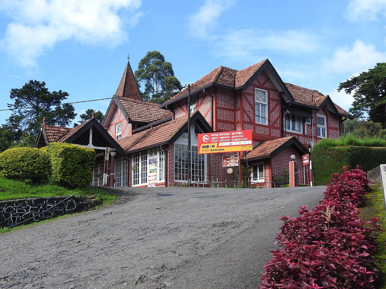 Nuwara Eliya Post Office
