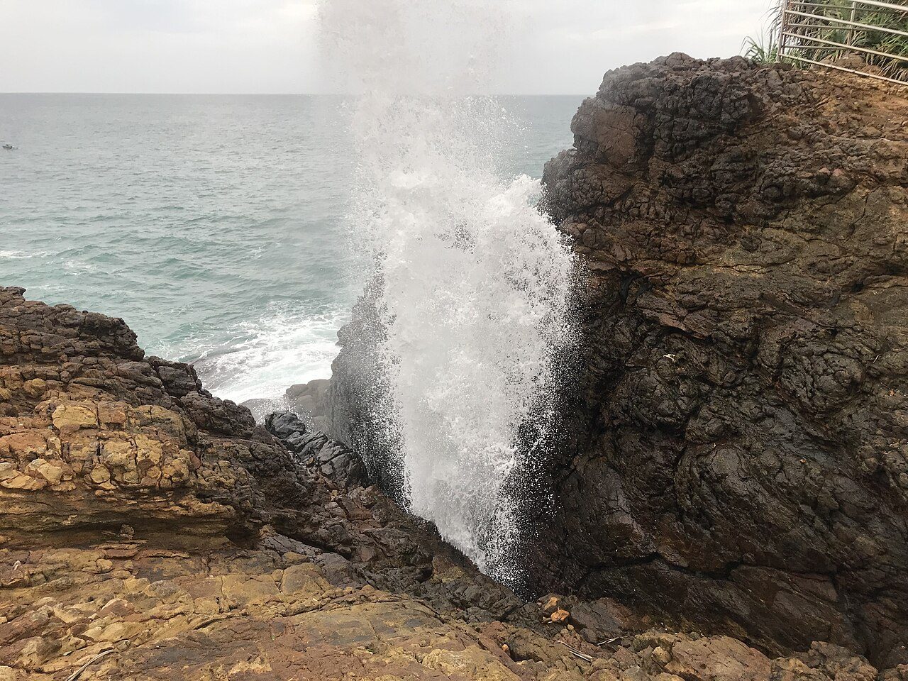 Hummanaya Blowhole