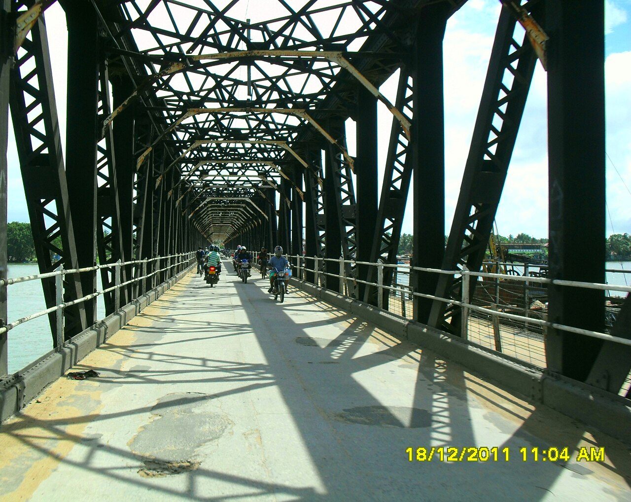 Kallady Bridge