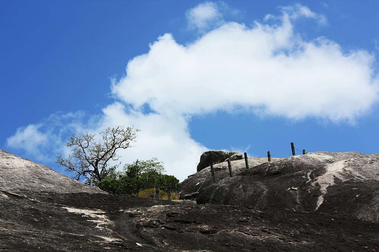 Kudumbigala Monastery
