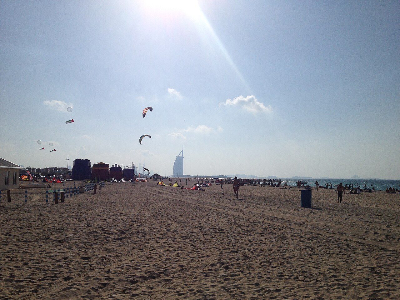 Kites over Jumeirah beach
