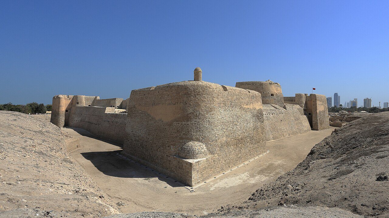 Bahrain in 3 Days: Forts, Souqs, Pearls and the Tree of Life
