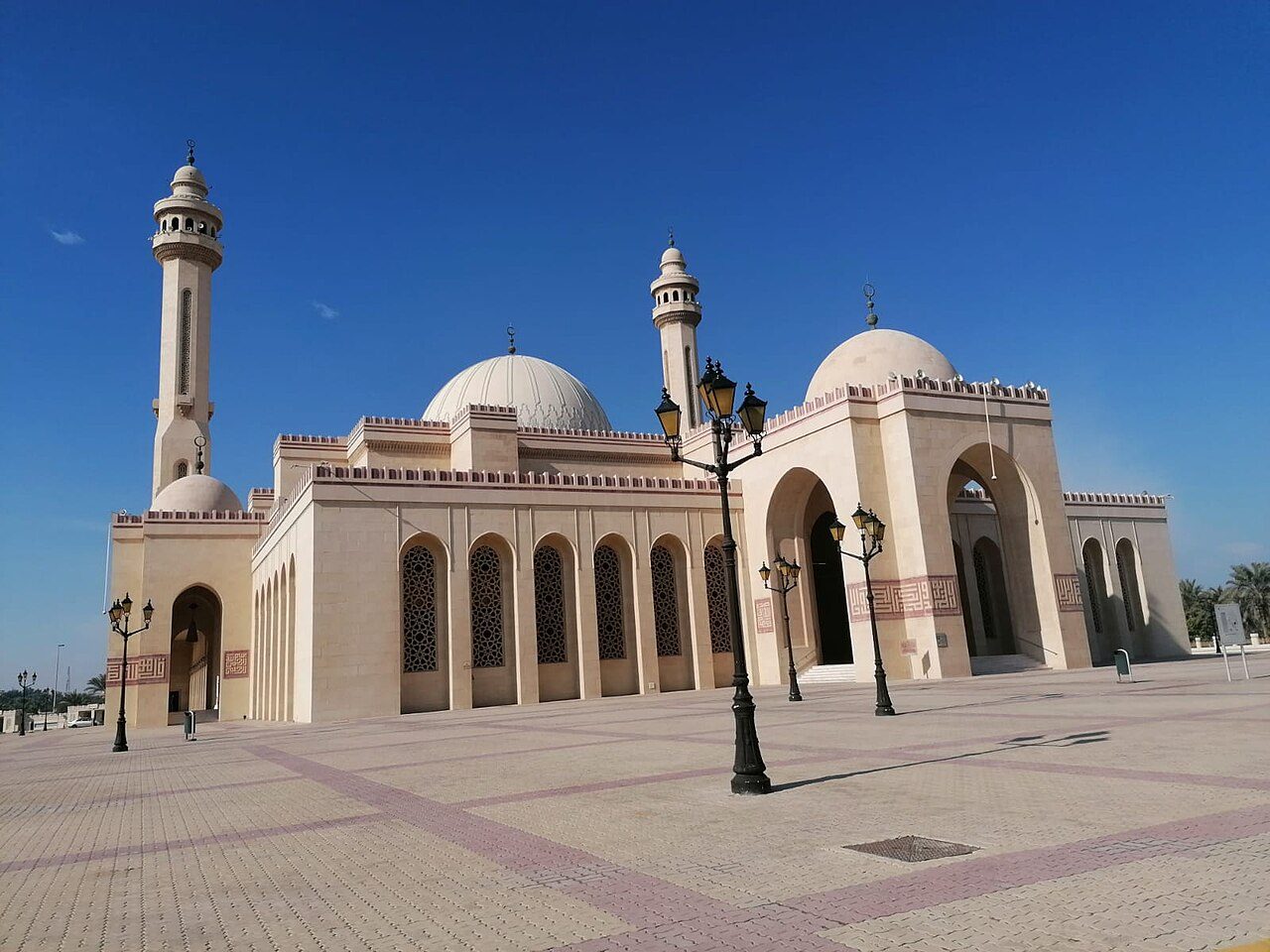 Al Fateh Grand Mosque