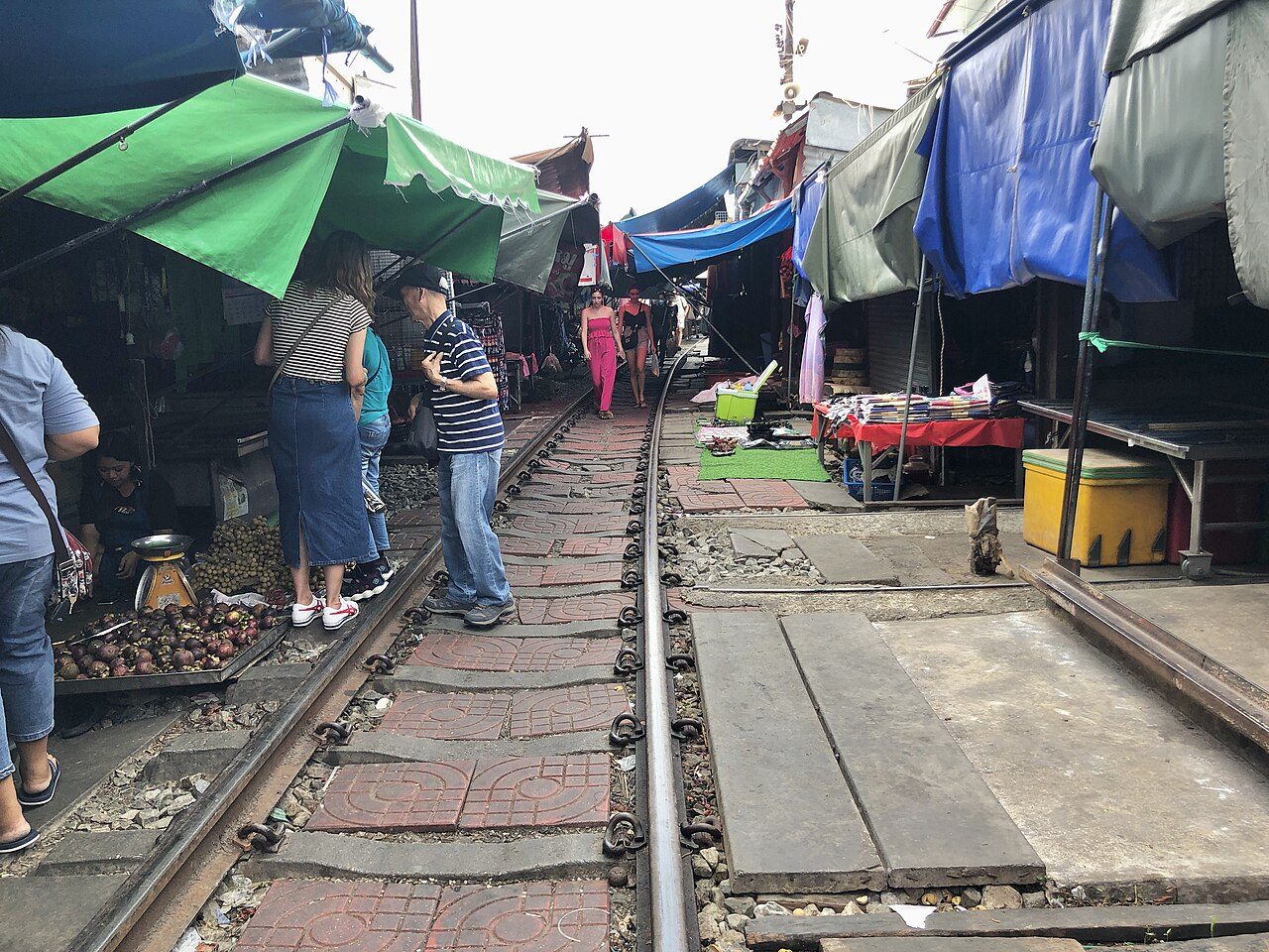 Maeklong Railway Market