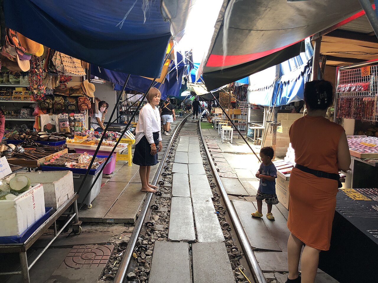 Maeklong Railway Market