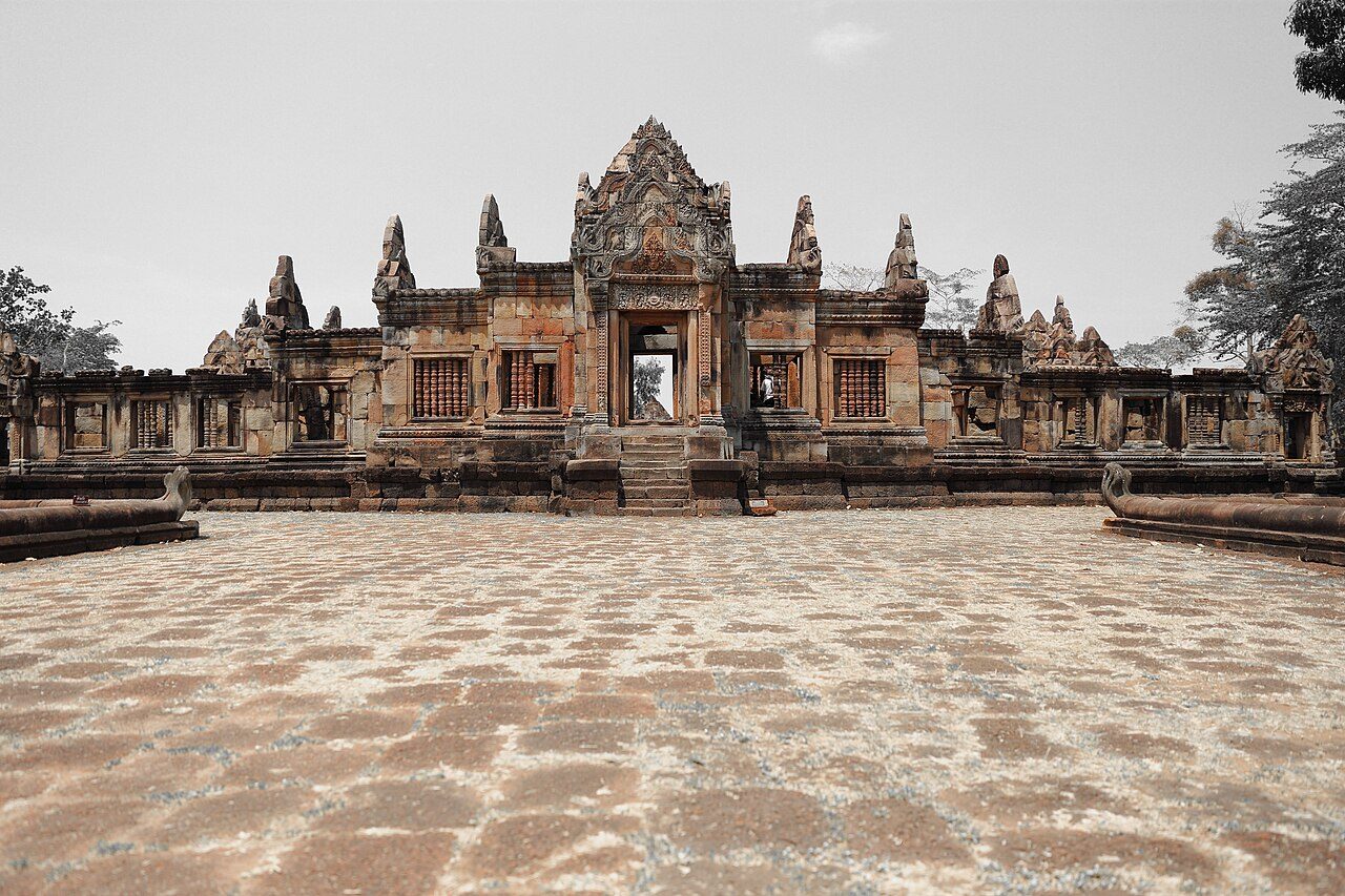 Prasat Mueang Tam