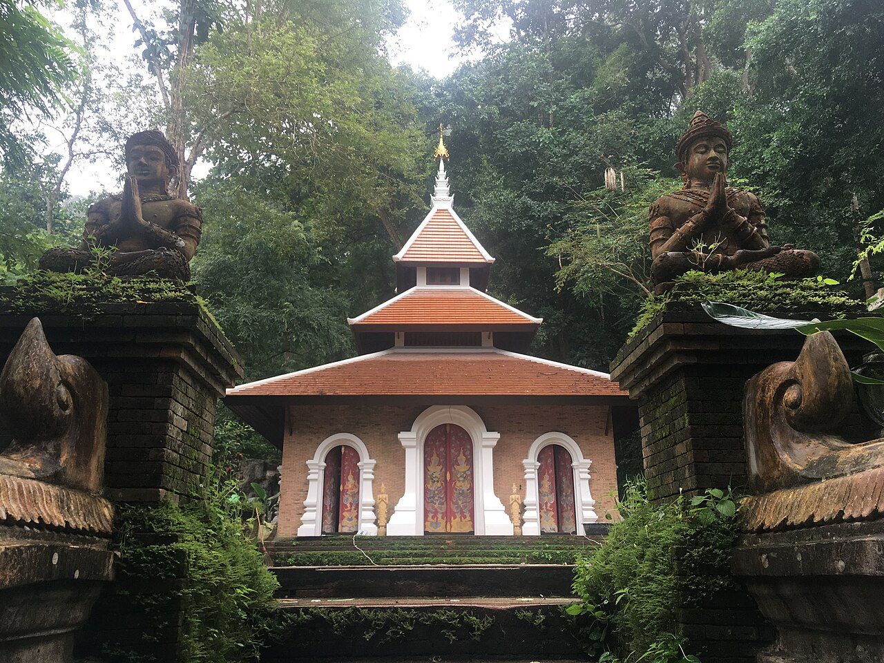 Wat Pha Lat