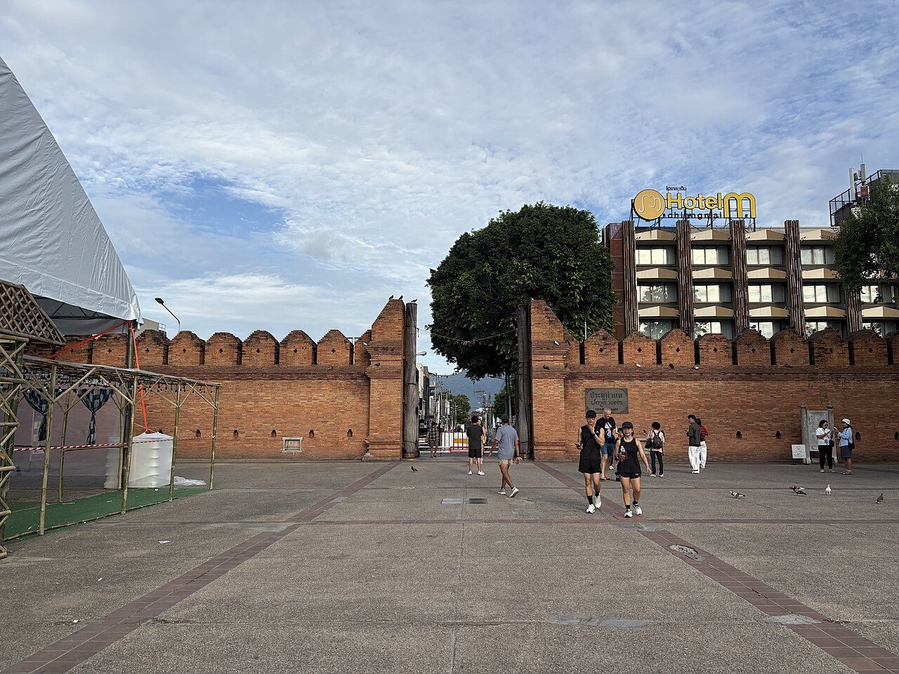 Tha Phae Gate