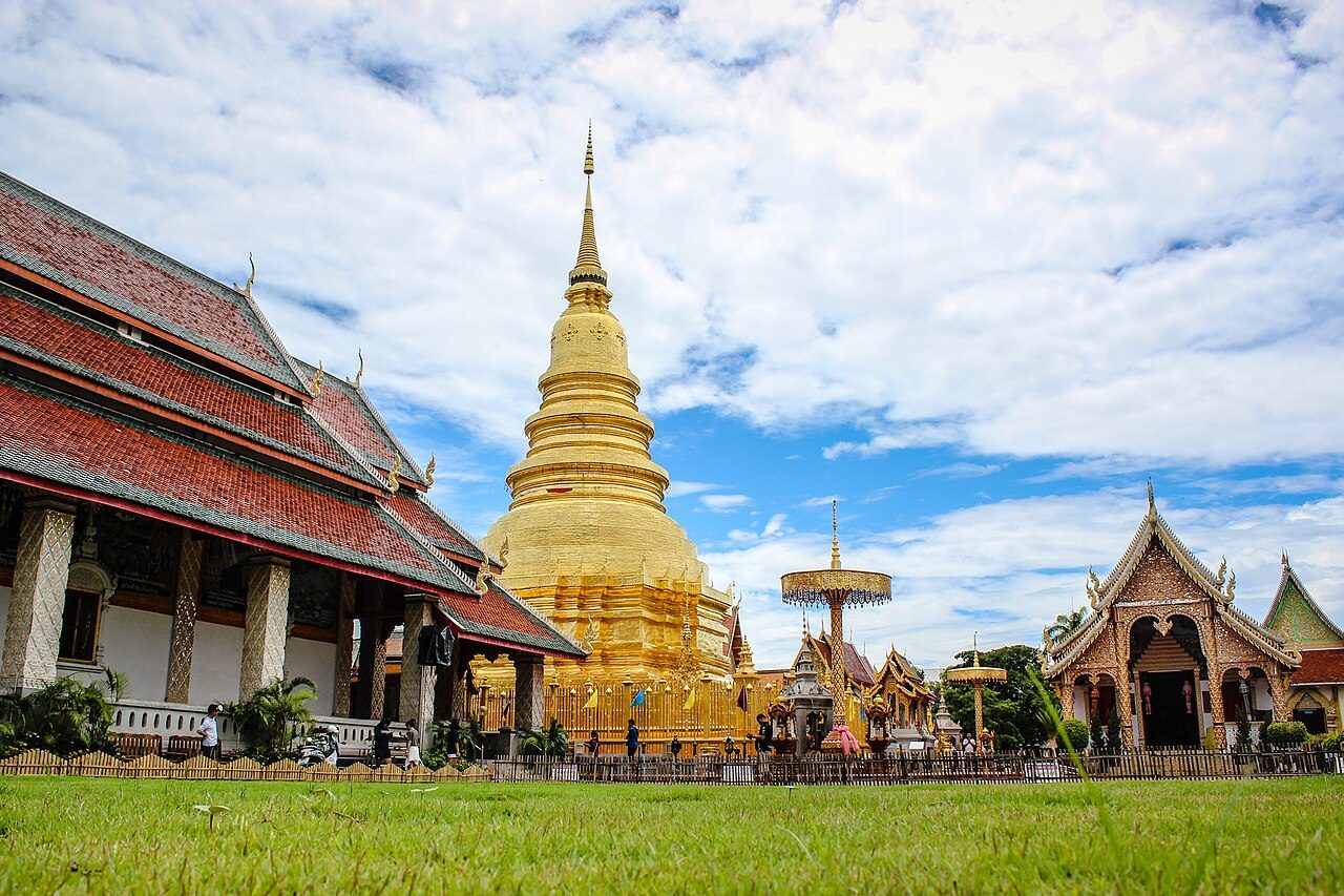 Wat Phra That Hariphunchai