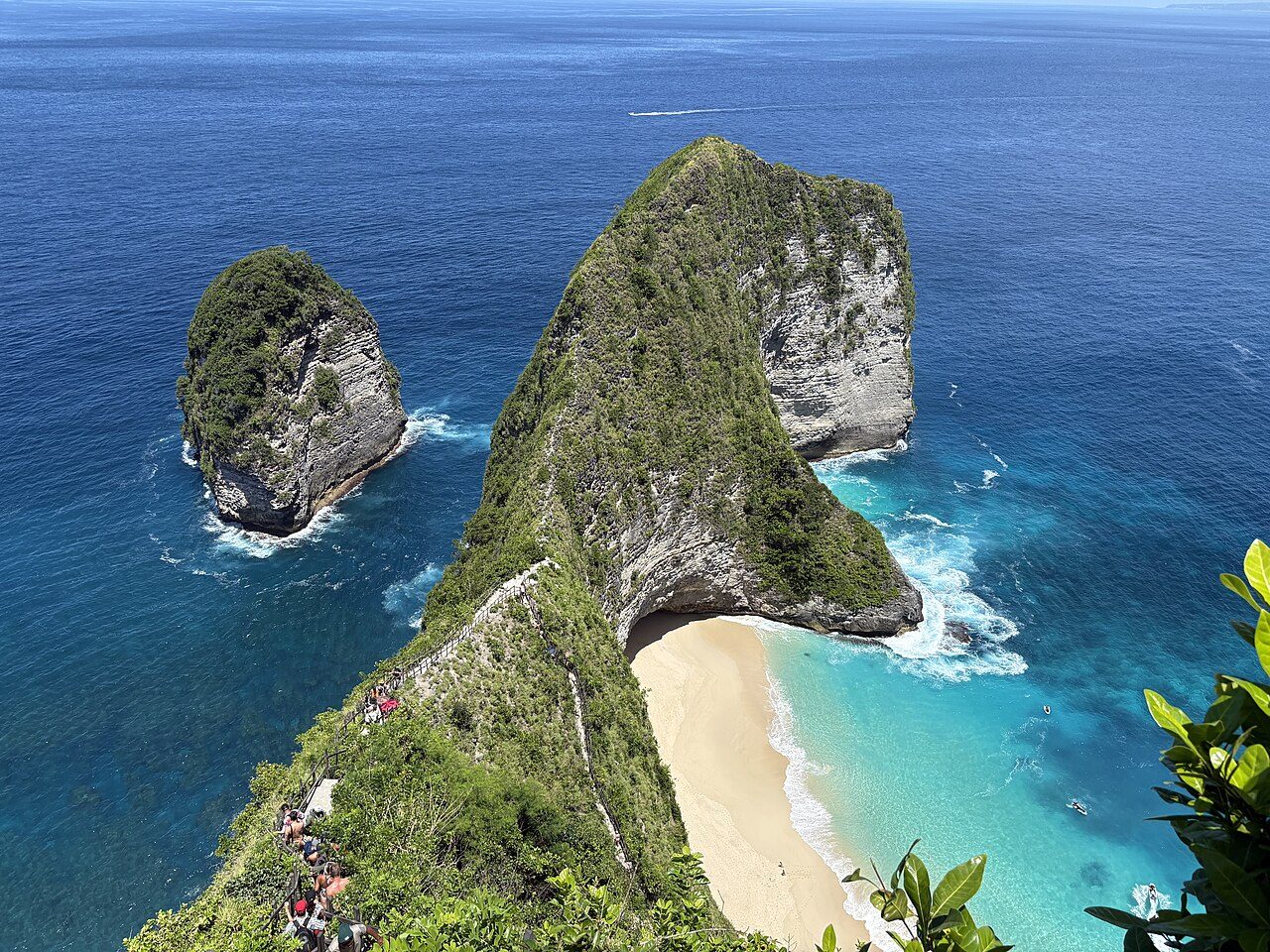 Kelingking Beach