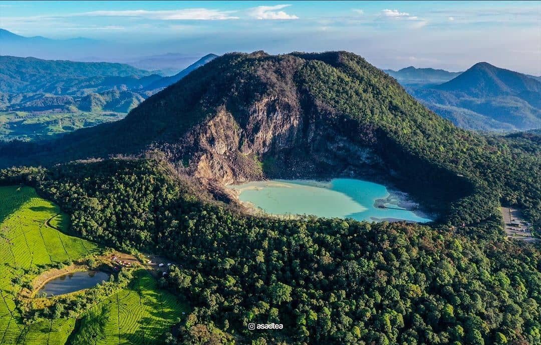 Jakarta and West Java: Old Batavia, Bogor, Bandung's Craters and Pangandaran