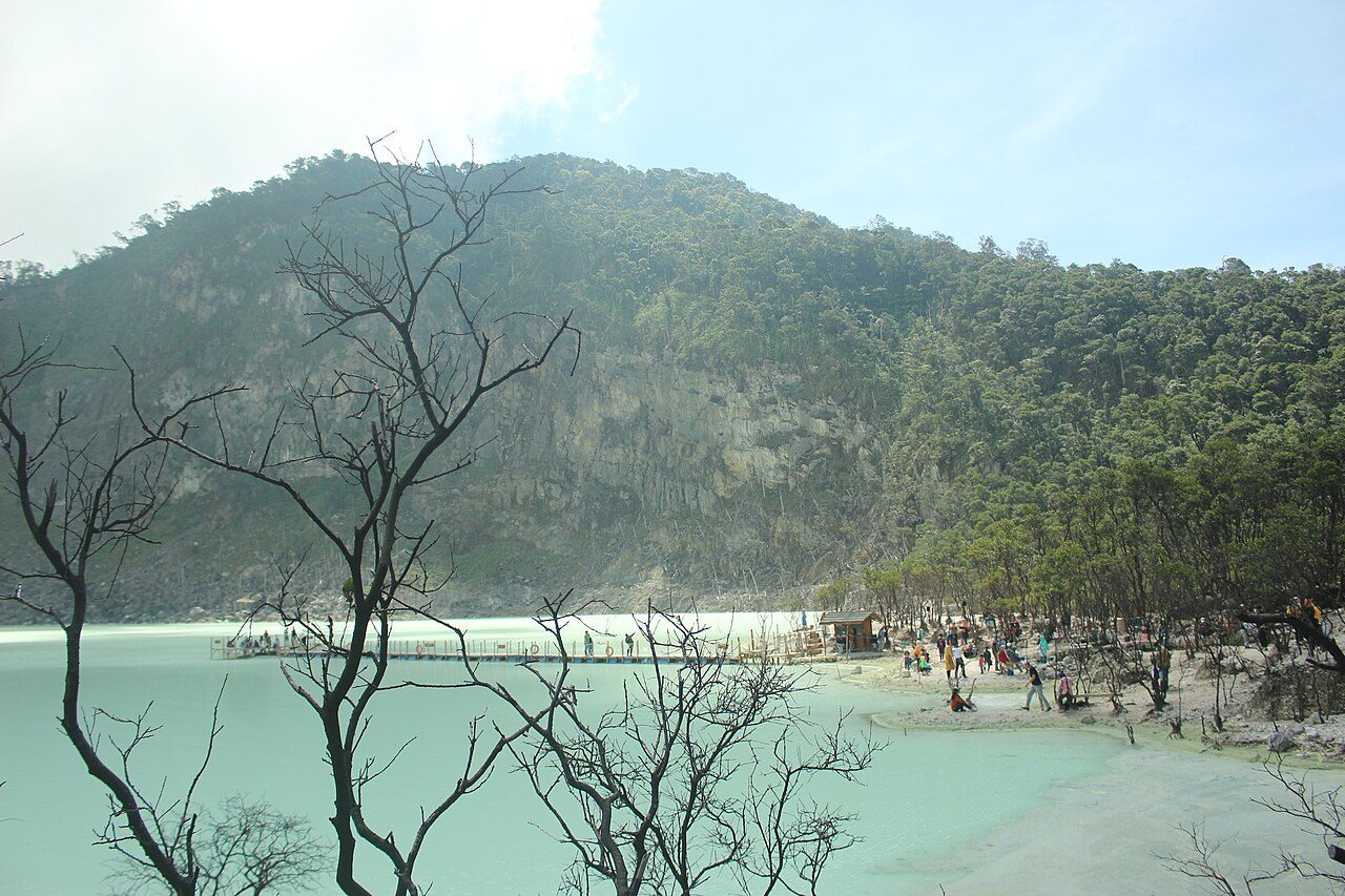 Kawah Putih