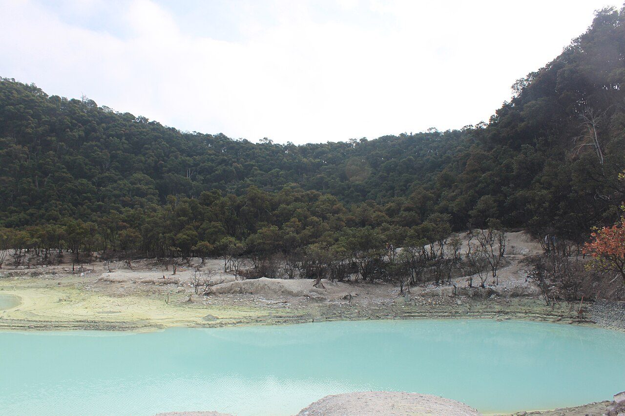 Kawah Putih