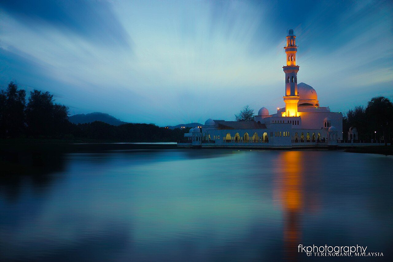 Tengku Tengah Zaharah Mosque