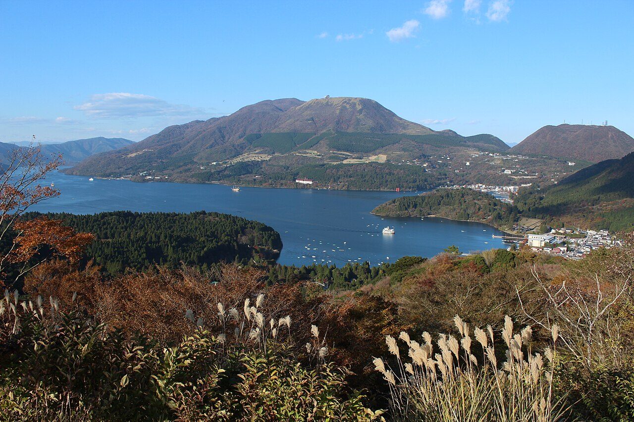 Lake Ashi
