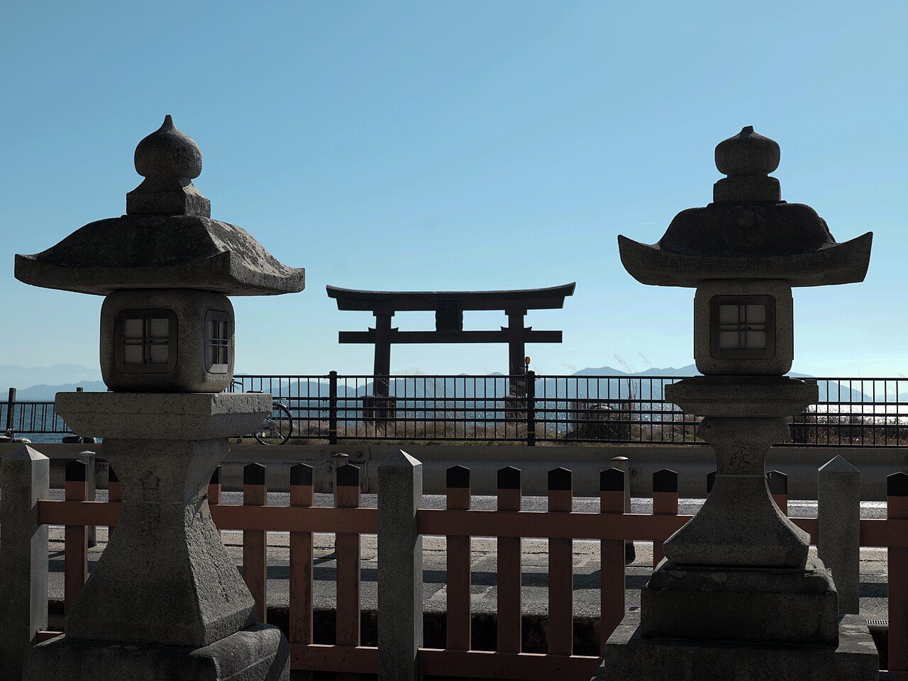 Shirahige Shrine