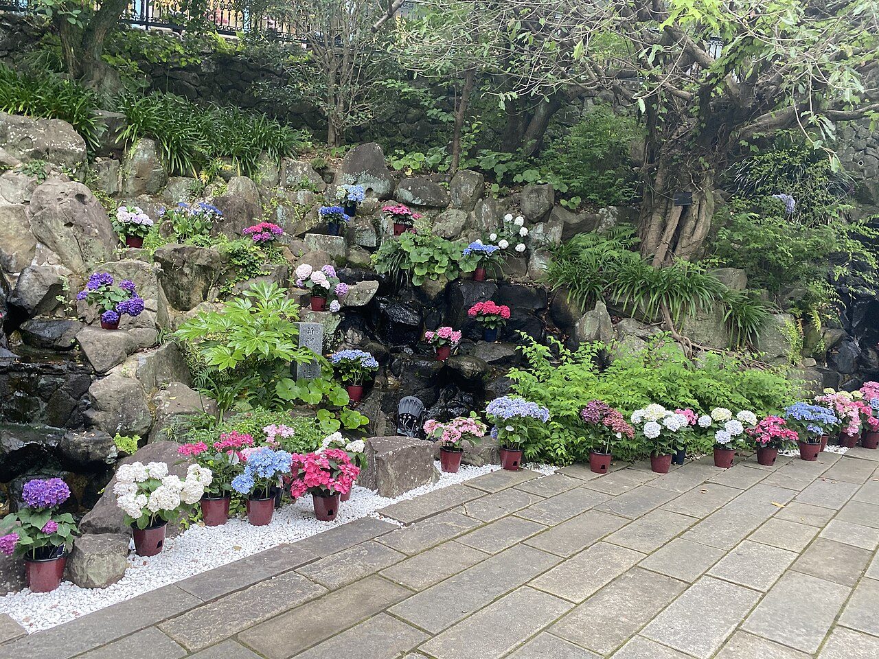 Glover Garden