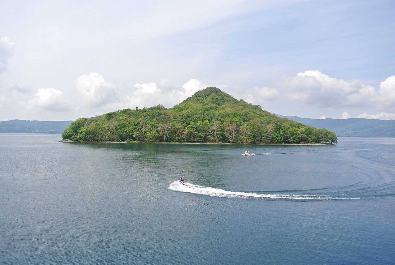 Lake Tōya
