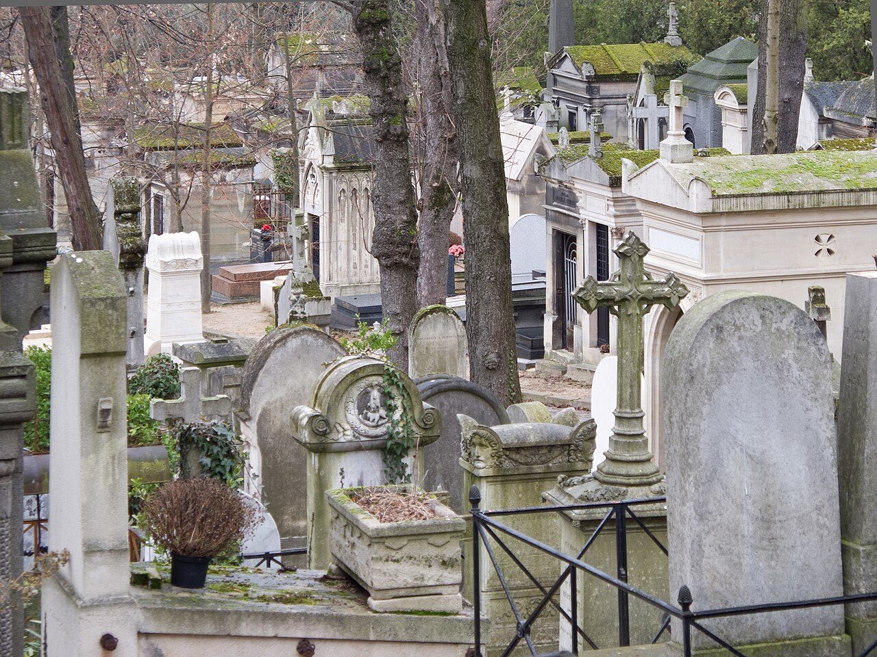 Père Lachaise Cemetery